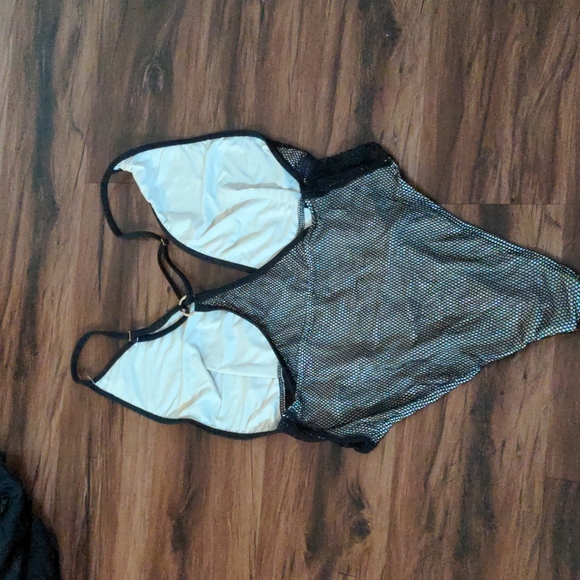 EastNWest Label Bathingsuit - Picture 2 of 4